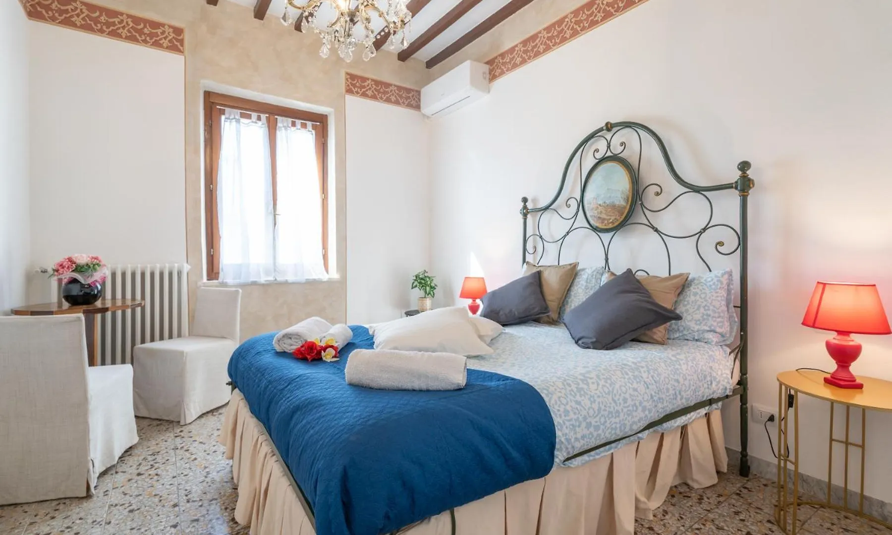 Urban Center Arezzo Apartment Italy